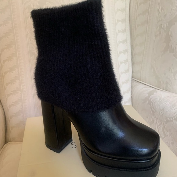 Dolls Kill Black Platforms Ankle Sock Boots BNIB - Picture 3 of 13